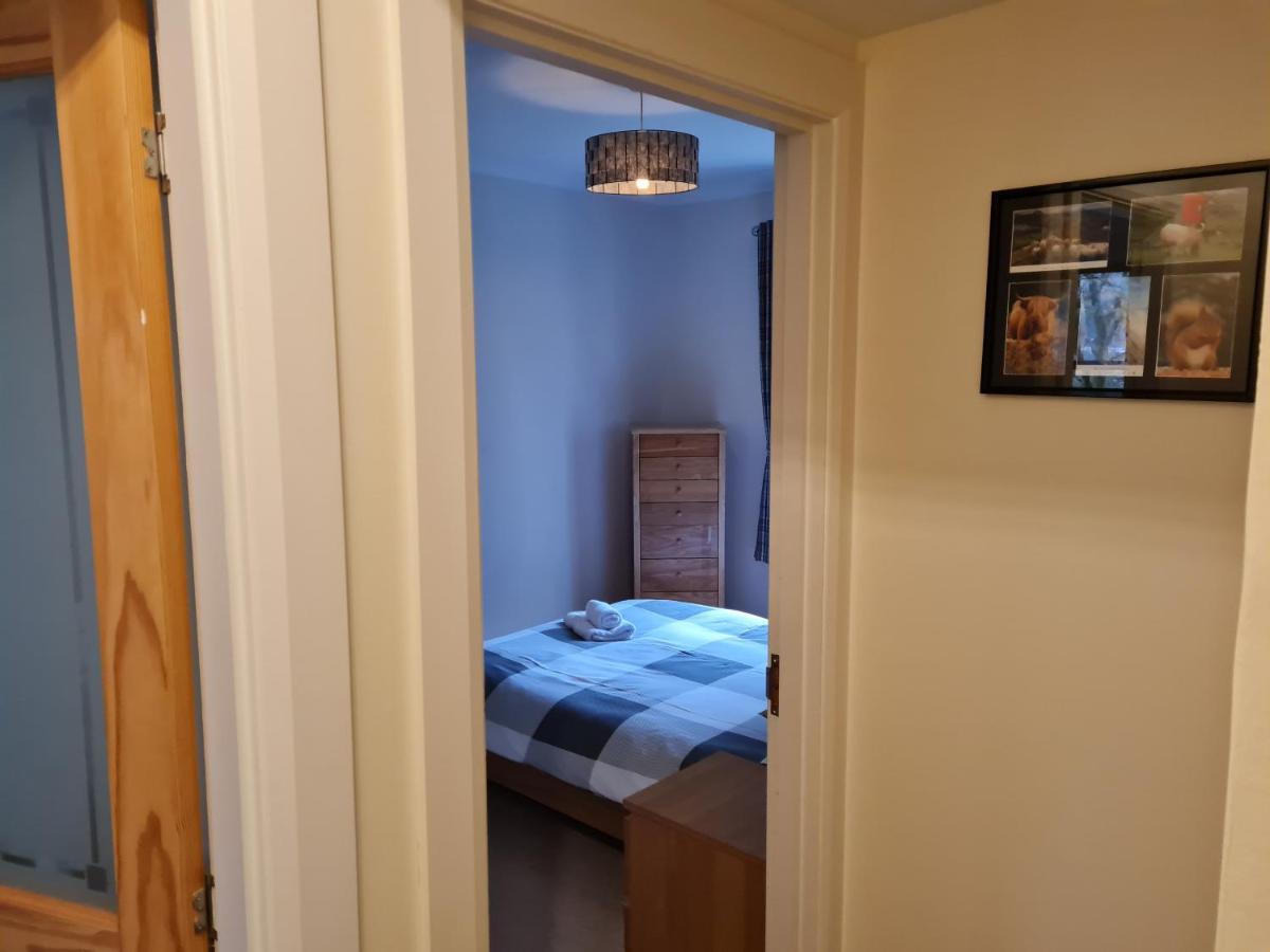 Modern Spacious Central Apartment Portree Kültér fotó